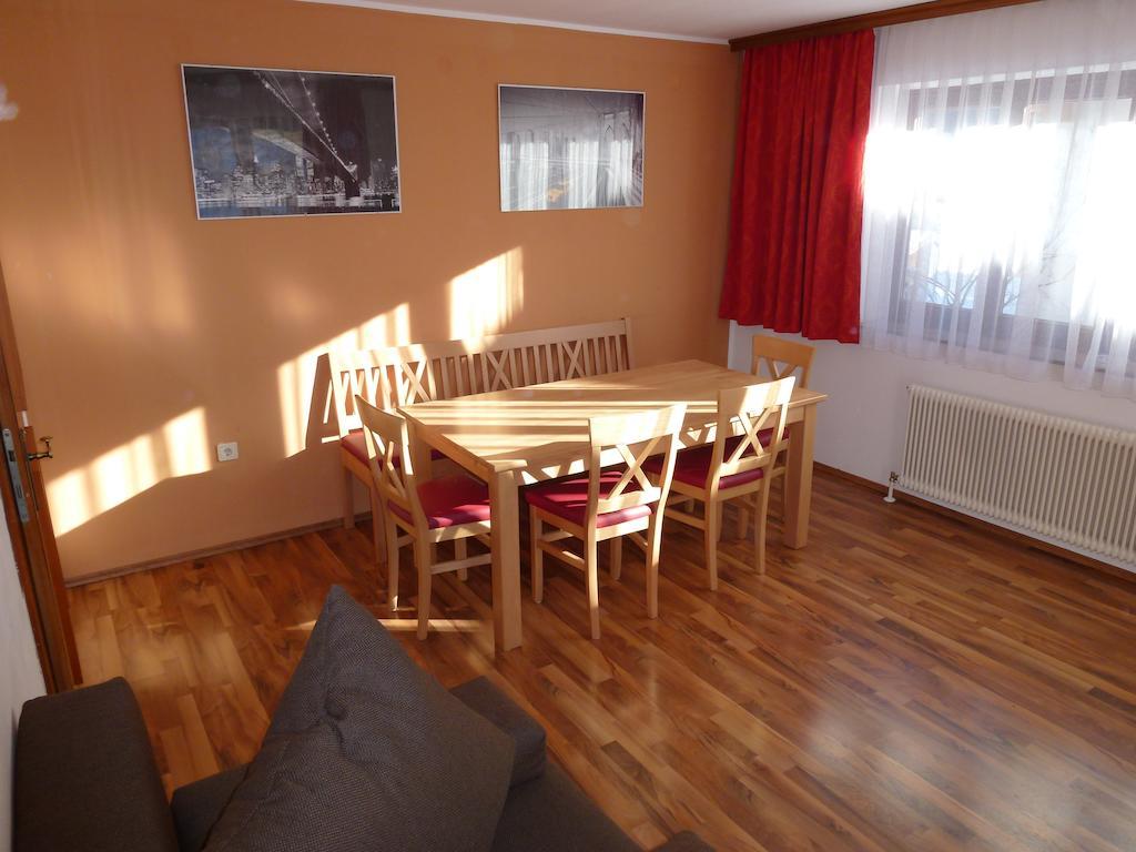 Ferienhaus Teigi Ваграйн Стая снимка